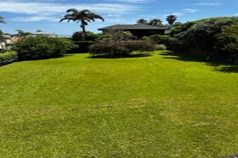 Photo of property in 1292 Whangaparaoa Road, Army Bay, Whangaparaoa, 0930