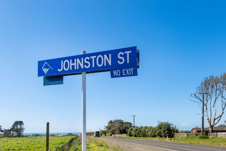 Photo of property in 50 Johnston Street, Brixton, Waitara, 4382
