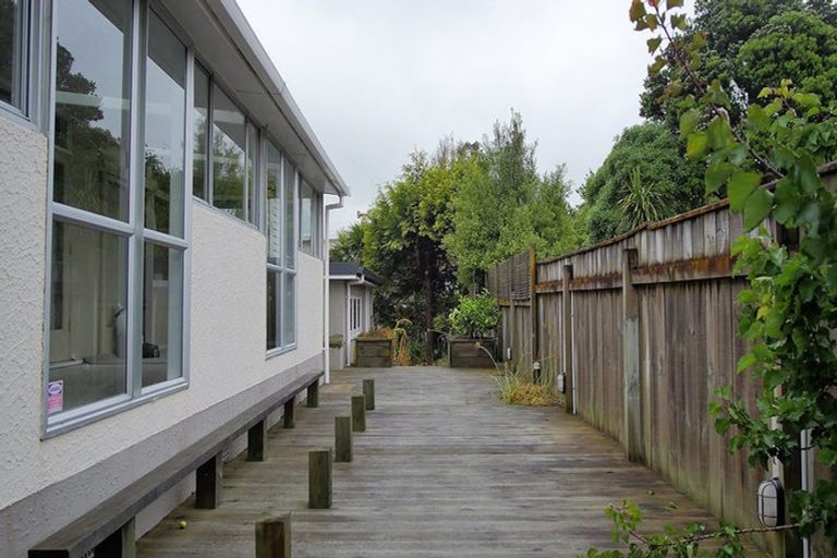 Photo of property in 104 Atawhai Road, Fitzherbert, Palmerston North, 4410