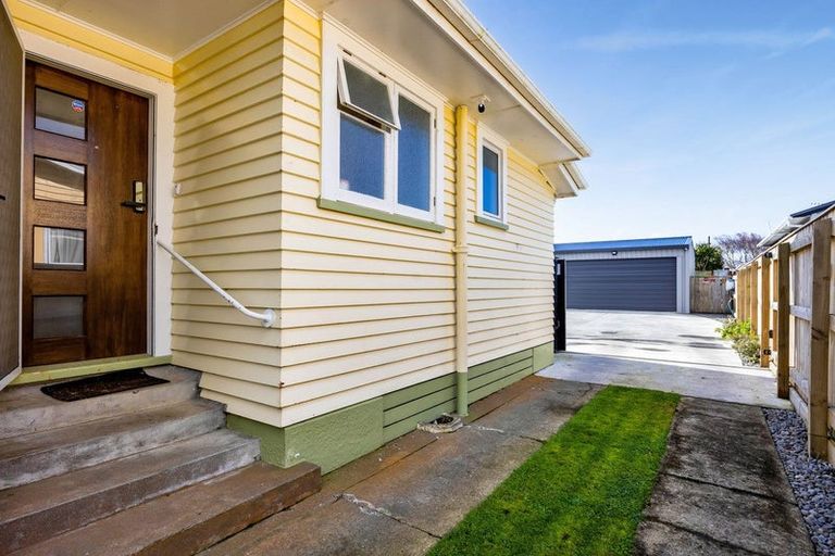 Photo of property in 112 Waihi Road, Hawera, 4610