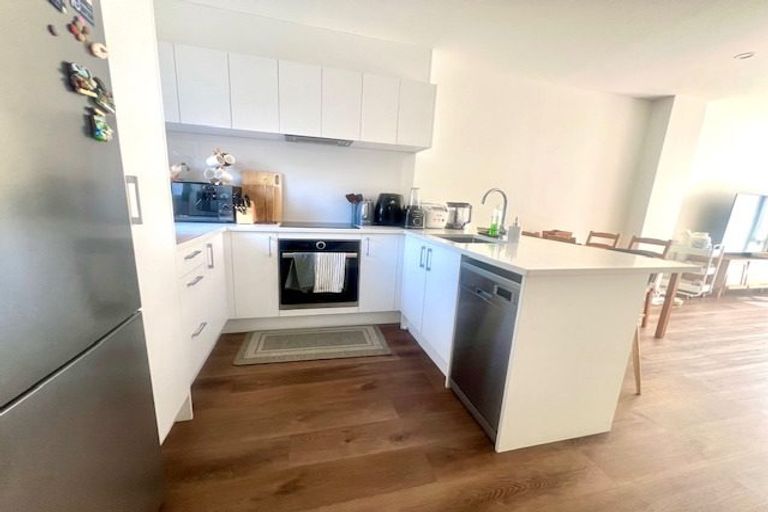 Photo of property in 10 Rara Lane, Manukau, Auckland, 2104