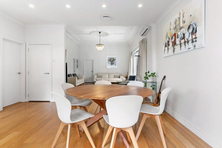 Photo of property in 1/11 Marine Parade, Herne Bay, Auckland, 1011