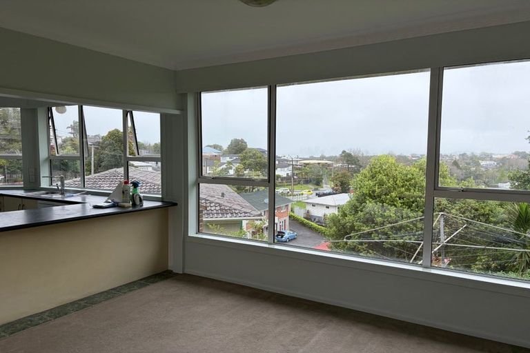 Photo of property in 96 Lake Road, Northcote, Auckland, 0627