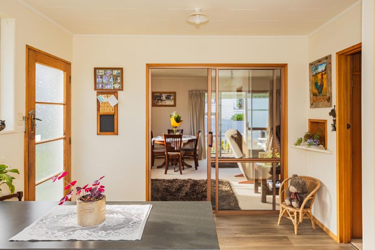 Photo of property in 8b Stuart Street, Holmes Hill, Oamaru, 9401