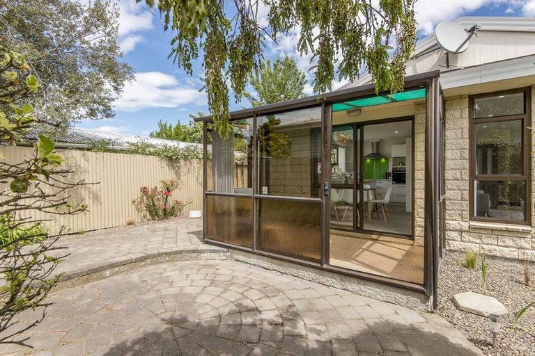 Photo of property in 4 Corfe Street, Ilam, Christchurch, 8041