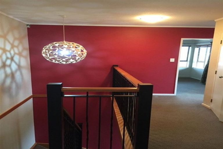 Photo of property in 6 Maywood Grove, Churton Park, Wellington, 6037