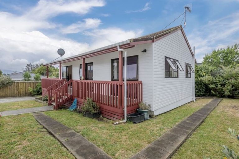 Photo of property in 33a Rosewood Place, Paraparaumu, 5032