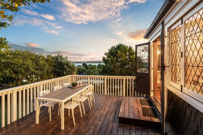 Photo of property in 18 Huia Street, Devonport, Auckland, 0624