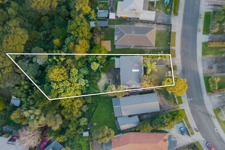 Photo of property in 18 Chorley Avenue, Massey, Auckland, 0614