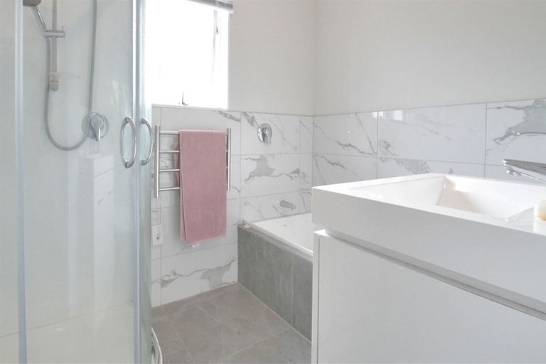 Photo of property in 22 Bay Vista Drive, Red Beach, 0932