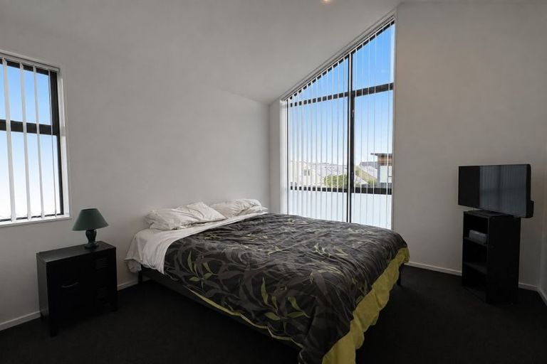 Photo of property in 6/129 Sherborne Street, St Albans, Christchurch, 8014