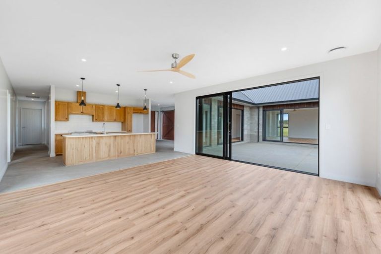 Photo of property in 9 Riverside Way, Clevedon, 2585