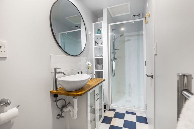 Photo of property in 250 Richmond Road, Clive, 4102