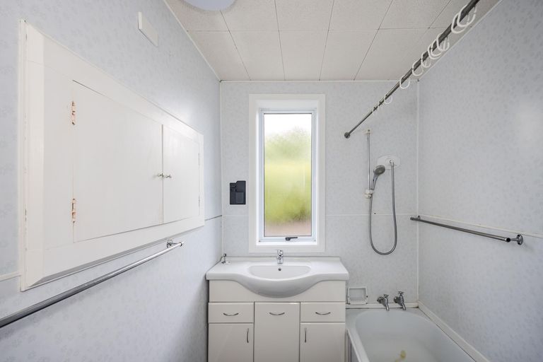 Photo of property in 1 Gladstone Drive, Oamaru North, Oamaru, 9400