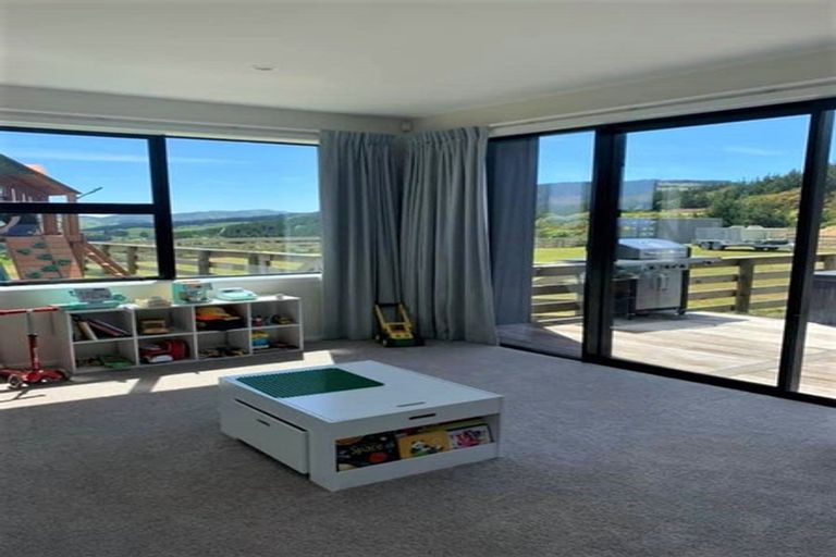 Photo of property in 123 Fernhill Drive, Judgeford, Porirua, 5381