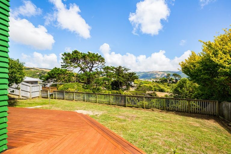 Photo of property in 19 Gloucester Street, Cannons Creek, Porirua, 5024