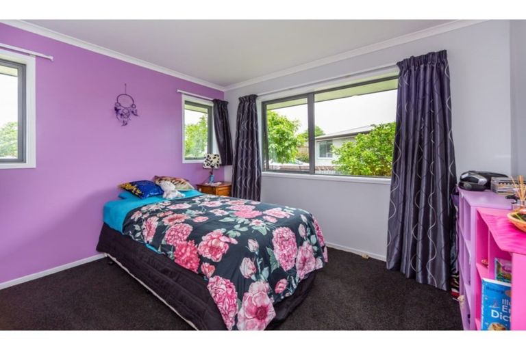 Photo of property in 8 Carteret Place, Aranui, Christchurch, 8061
