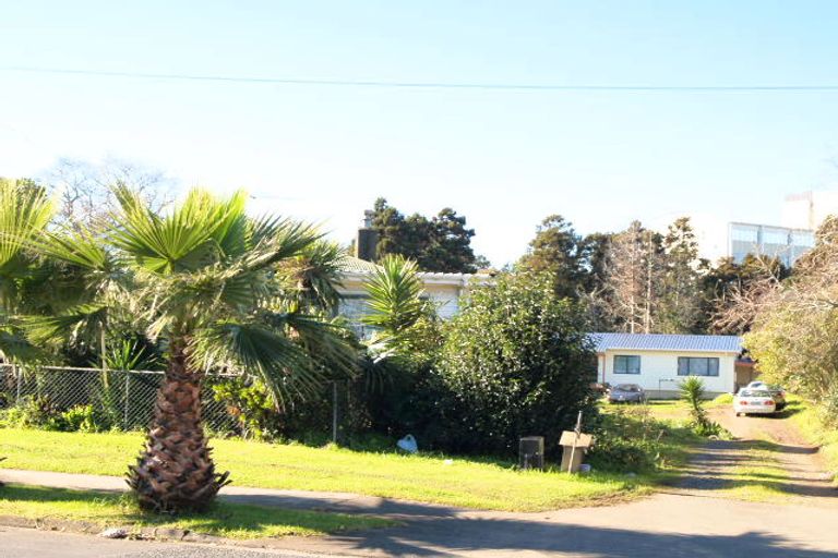 Photo of property in 62 Rosella Road, Mangere East, Auckland, 2024