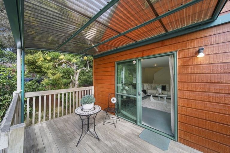 Photo of property in 1/12 Sorrel Crescent, Bucklands Beach, Auckland, 2012