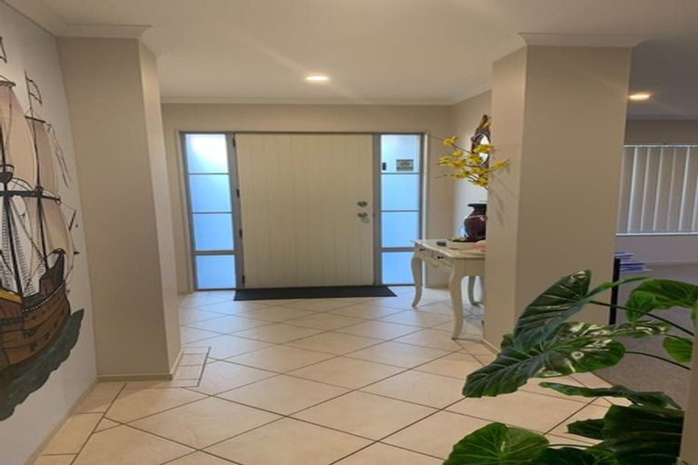 Photo of property in 26 Baltersan Drive, Flat Bush, Auckland, 2016