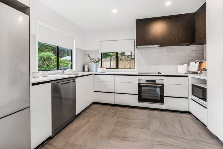 Photo of property in 1/14 Trident Place, Shelly Park, Auckland, 2014