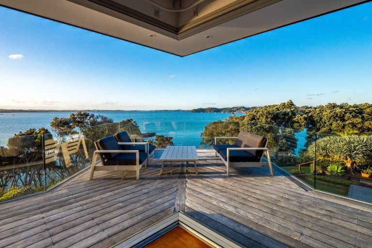 Photo of property in 18b Kaha Place, Russell, 0272