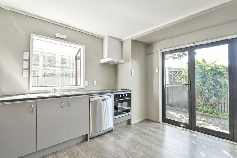 Photo of property in 805a Hastings Street North, Hastings, 4122