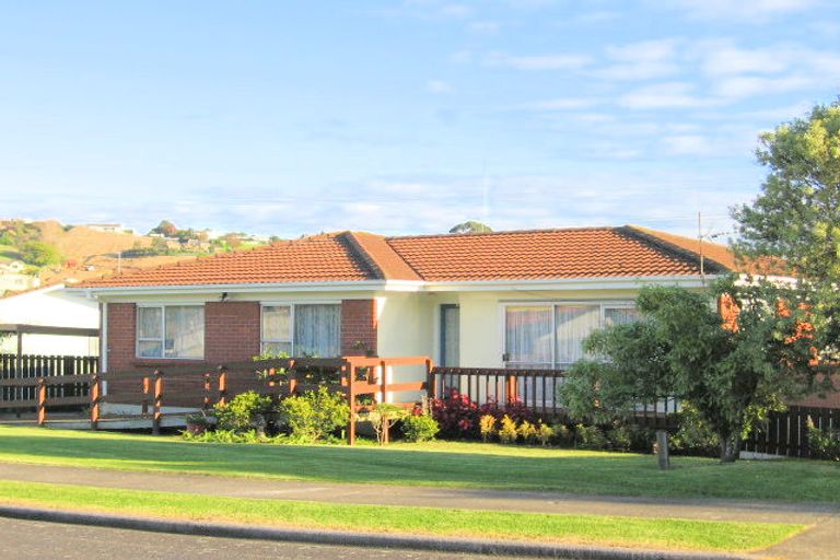 Photo of property in 29 Dillon Crescent, Clover Park, Auckland, 2019