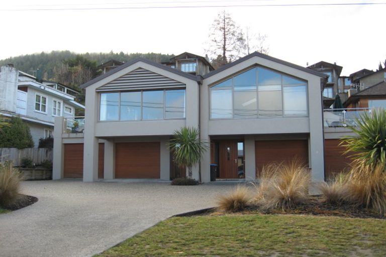 Photo of property in 3b Hallenstein Street, Queenstown, 9300