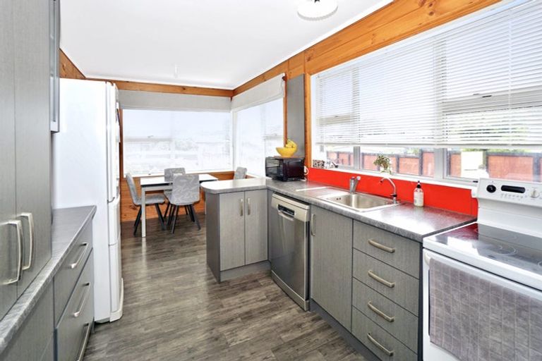 Photo of property in 11 Valley Road, Te Puke, 3119