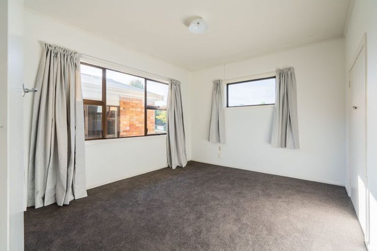 Photo of property in 5 Heath Street, St Andrews, Hamilton, 3200