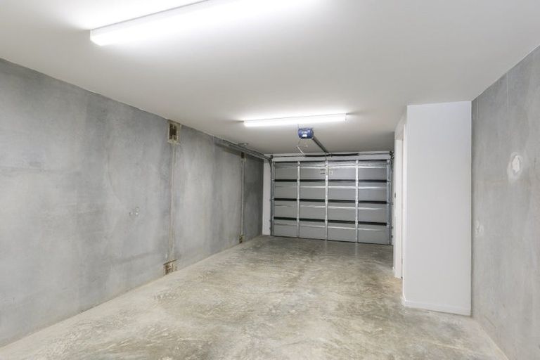 Photo of property in 17 Jean Caldwell Way, Island Bay, Wellington, 6023