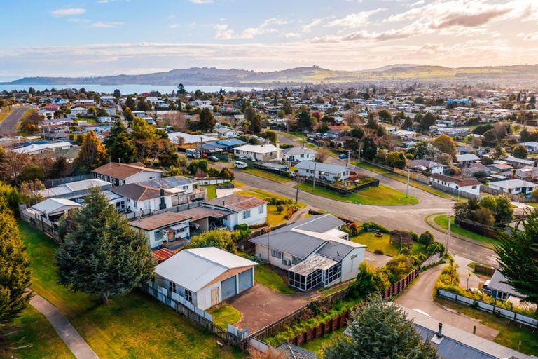 Photo of property in 104 Elizabeth Street, Tauhara, Taupo, 3330