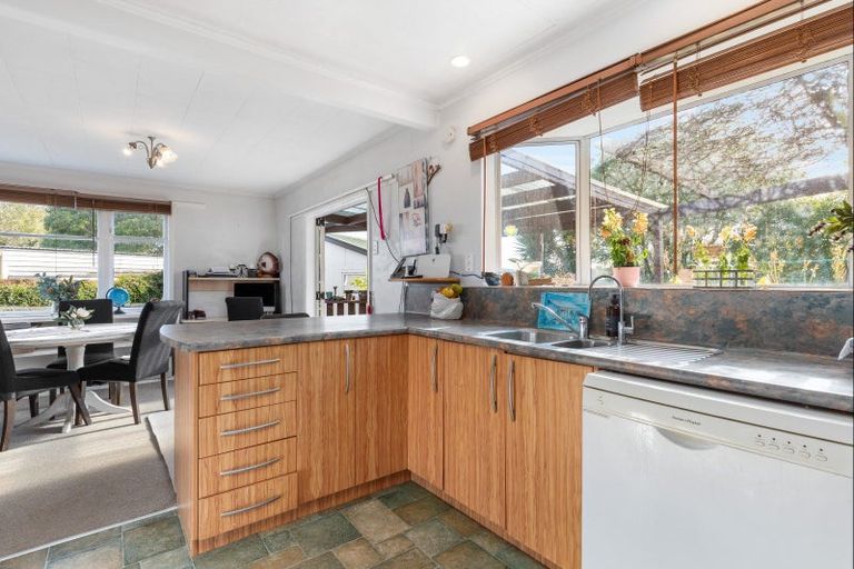 Photo of property in 4 Laurel Place, Awapuni, Palmerston North, 4412