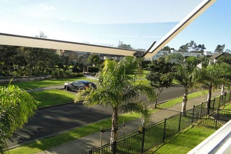 Photo of property in 34 Skelligs Drive, Flat Bush, Auckland, 2019