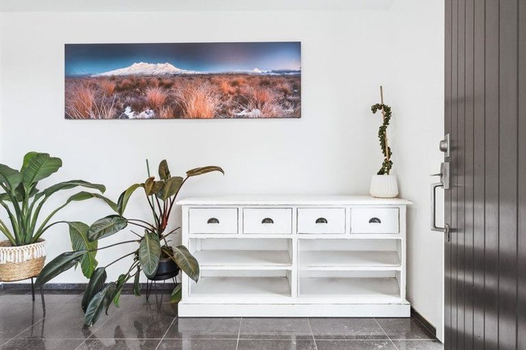 Photo of property in 40 Grant Road, Kinloch, Taupo, 3385