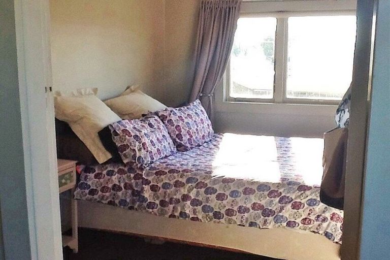 Photo of property in 1/21 Railway Street West, Papakura, 2110