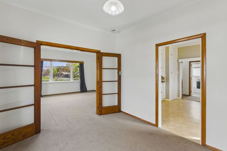 Photo of property in 18 Hannan Street, Levin, 5510