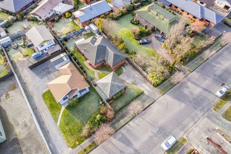 Photo of property in 22 Nixon Street, Tinwald, Ashburton, 7700