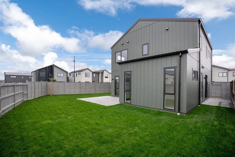 Photo of property in 9 Verde Lane, Rosehill, Papakura, 2113