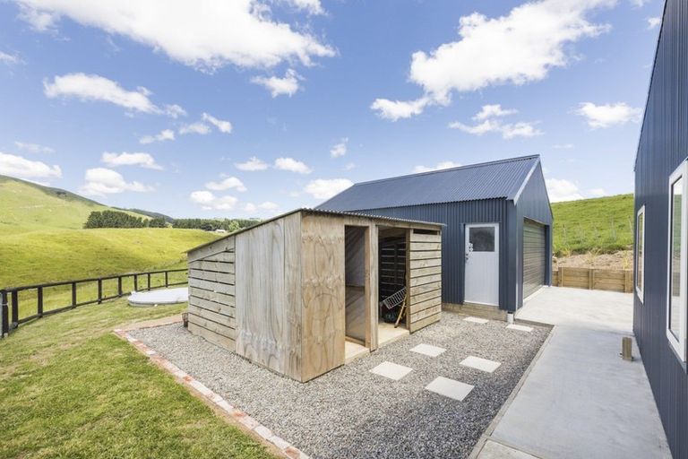 Photo of property in 34 Highland View Drive, Tokomaru, Palmerston North, 4474