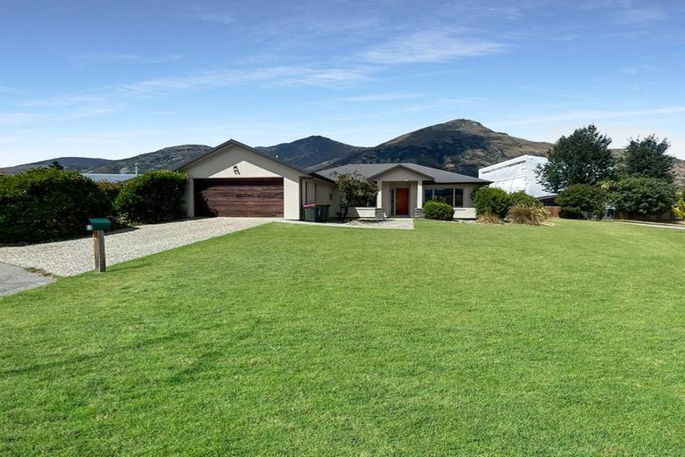 Photo of property in 2 Mystery Grove, Lake Hayes, Queenstown, 9304