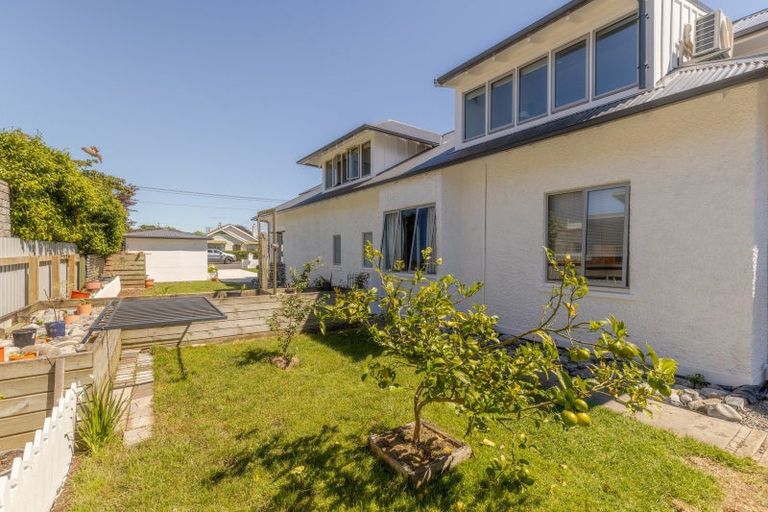 Photo of property in 82 Barrett Street, Westown, New Plymouth, 4310