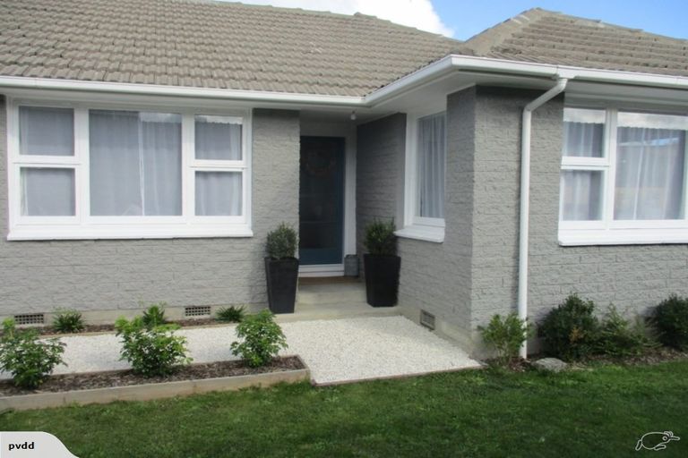 Photo of property in 7 Bideford Place, Dallington, Christchurch, 8061