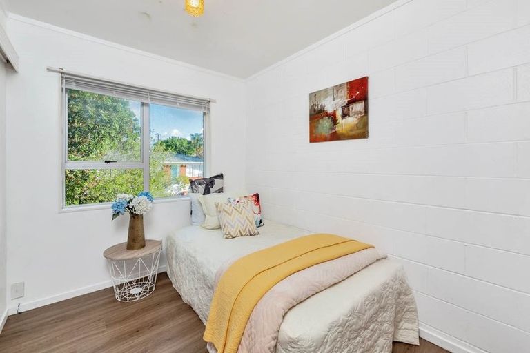 Photo of property in 2/19 Copley Street, New Lynn, Auckland, 0600