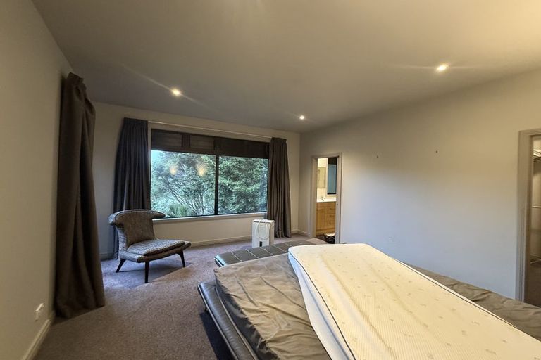 Photo of property in 40 Hiwihau Place, Glenfield, Auckland, 0629