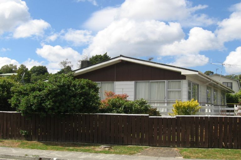 Photo of property in 30 Shanly Street, Brown Owl, Upper Hutt, 5018