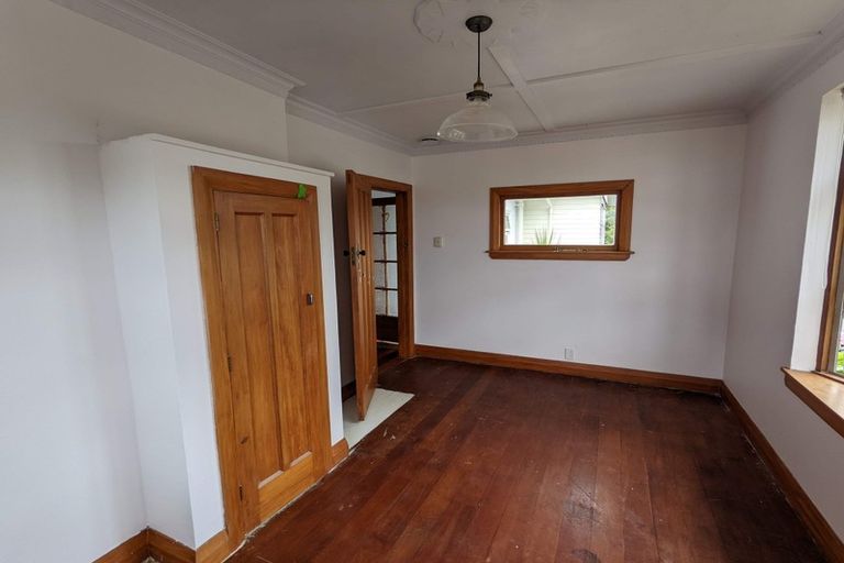 Photo of property in 5 Golf Road, Paraparaumu Beach, Paraparaumu, 5032