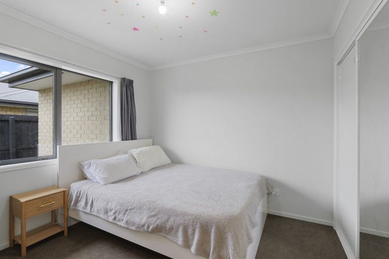 Photo of property in 36 Luxembourg Crescent, Halswell, Christchurch, 8025