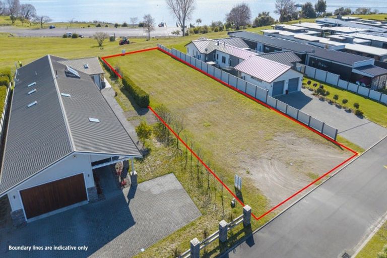 Photo of property in 30 Kuiwai Drive, Rainbow Point, Taupo, 3330